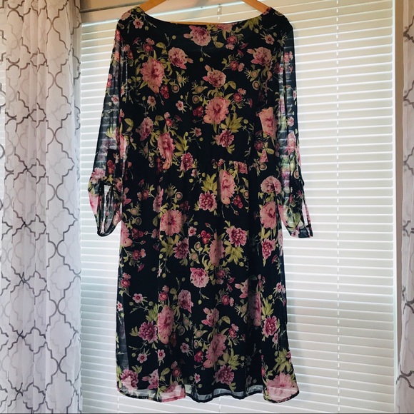 Pinkblush Maternity navy blue floral chiffon dress - Picture 3 of 3